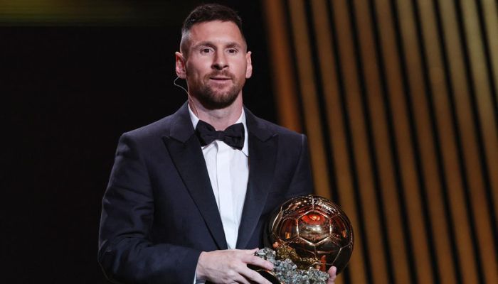 Messi conquista Bola de Ouro da France Football pela oitava vez